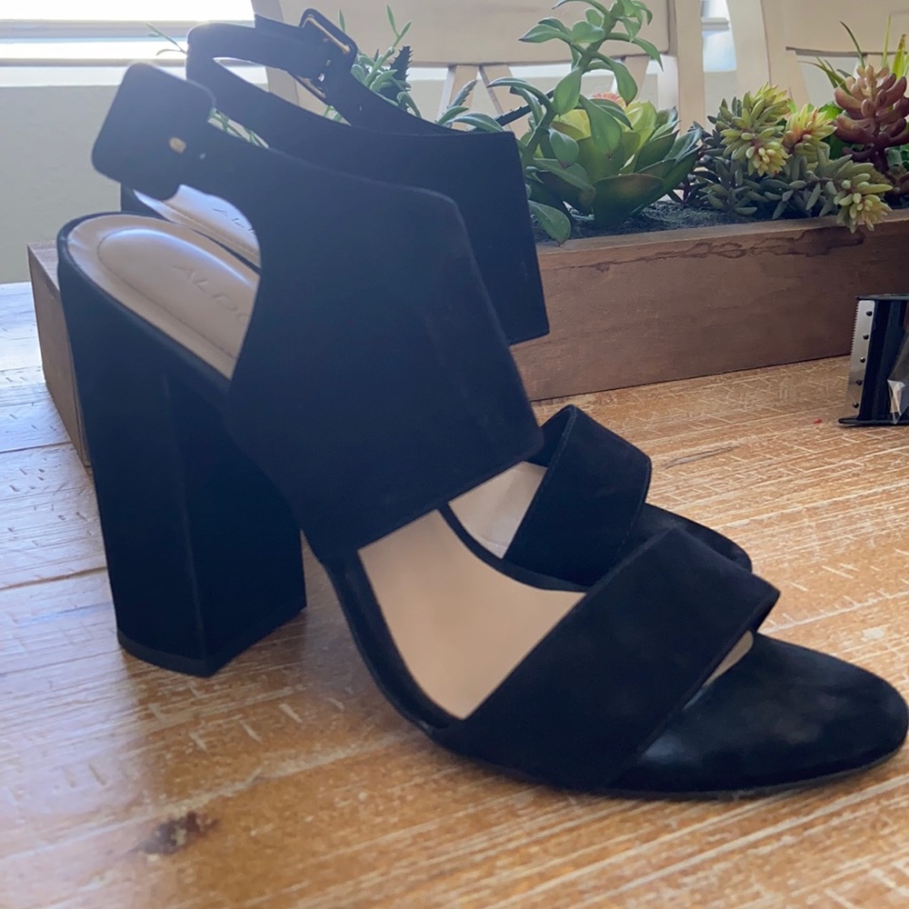 Almost new Aldo Heels